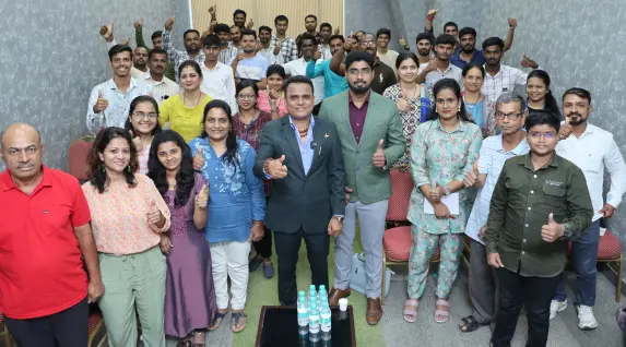 Annual Achievers Meet slide 1